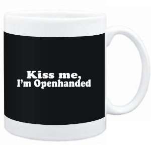    Mug Black  Kiss me, Im openhanded  Adjetives