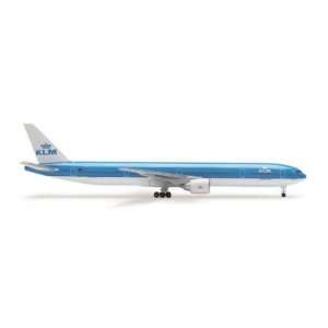  Herpa Wings KLM 777 300ER Model Airplane 