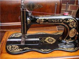   Vintage Old Hand Crank Singer Sewing Machine 12K Fiddle Base working