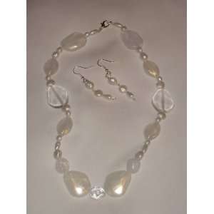   Translucent Fashion Jewelry Necklace and Earrings Set 