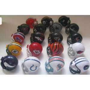  NFL Football Mini Helmets Vending Toys 19 Pieces This Is 