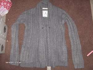 NWT $60 American Eagle Outfitters CARDIGAN GRAY SMALL  