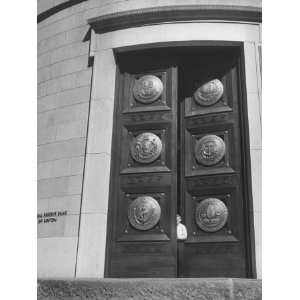  Door of Federal Reserve Bank with Seals of the 6 New 