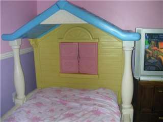 Little Tikes Storybook Cottage Twin Bed  