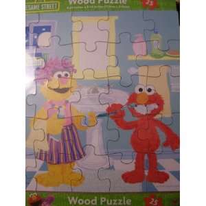   Wooden Puzzle (25 Pieces) ~ Elmo Brushing His Teeth Toys & Games