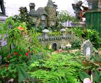 The Fairys Fairy Garden Miniature Hubert Frog Birdbath  