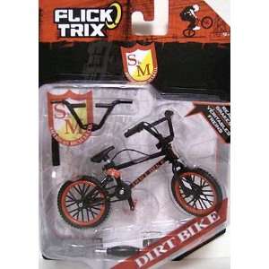  Flick Trix S & M , Dirt Bike 4 fingerbike (black/red 