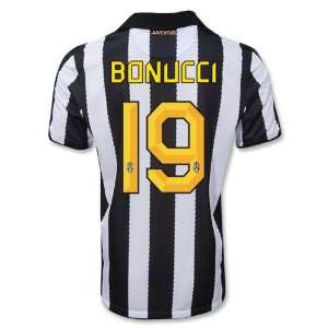  Juventus 10/11 BONUCCI Home Soccer Jersey Sports 