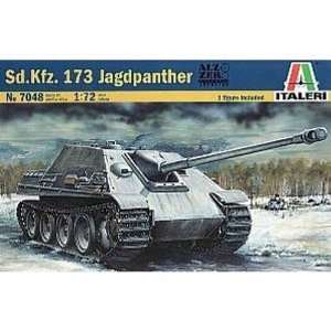  SdKfz 173 Jagdpanther Tank by Italeri Toys & Games