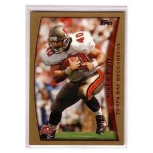   1998 Topps Football Tampa Bay Buccaneers Team Set: Sports & Outdoors