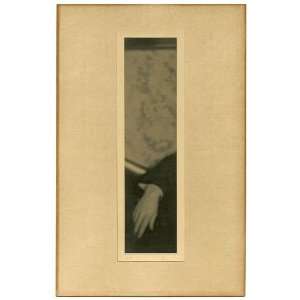   print,hand,forearm,soft focus,Karl Struss,1912