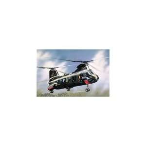   Vertol Sea Knight 107/uh46 1:72 Scale Airfix Model: Toys & Games