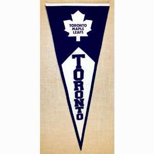  BSS   Toronto Maple Leafs NHL Classic Pennant (17.5x40.5 