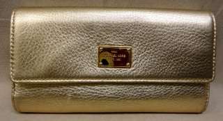   LEATHER GIFTABLE CHECKBOOK WALLET  MSRP$148.00 885949284656  