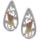   14 karat white goldgorgeous dangling earrings feature a diamond cut