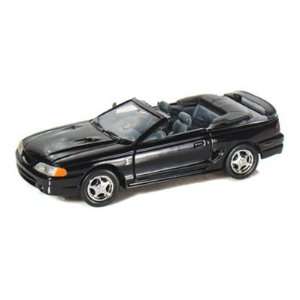  1998 Ford Mustang Cobra Convertible 1/24 Black: Toys 