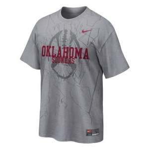 Oklahoma Sooners NCAA Practice T Shirt (Gray):  Sports 