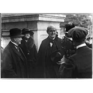  William Jennings Bryan attends arms parley