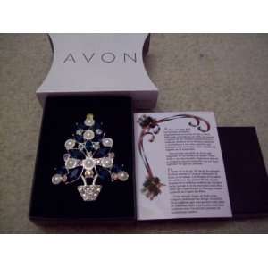  2011 Avon Christmas Tree Pin