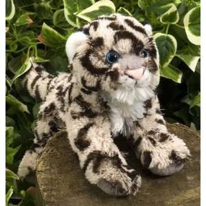  Wild Republic Hug Ems 7 Snow Leopard: Toys & Games