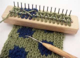   Tadpole Knitting Board Complete Scarf Kit DVD 100% Wool Merino Yarn