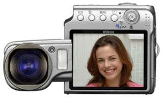 Nikon Coolpix S4 Digitalkamera in silber  Kamera & Foto