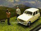 RENAULT 4L CAR & DIORAMA SCENE 1/43RD SCALE MINT BOXED EXC DETAIL
