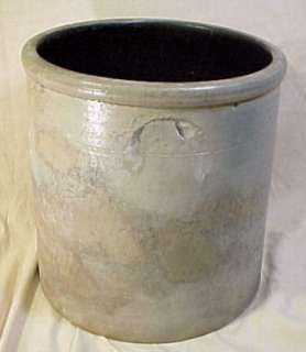 This is a wonderful antique stoneware crock! Such a great find!