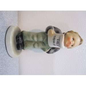  Vintage Hummel Figurine   The Singer   Goebel Porcelain 