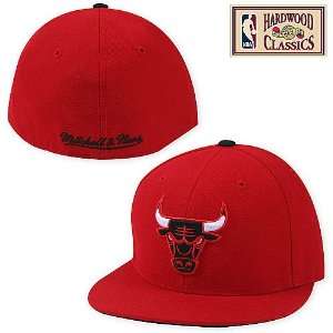  Chicago Bulls Alternate Logo Fitted Cap