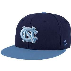   Tar Heels (UNC) Navy Blue Logo Fitted Flat Bill Hat
