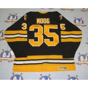   MOOG Boston Bruins Goalie SIGNED Hockey JERSEY Sports Collectibles