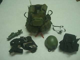 Scale Hot Toys U.S. ARMY RANGER   1st Battalion OD Vest+Helmet 